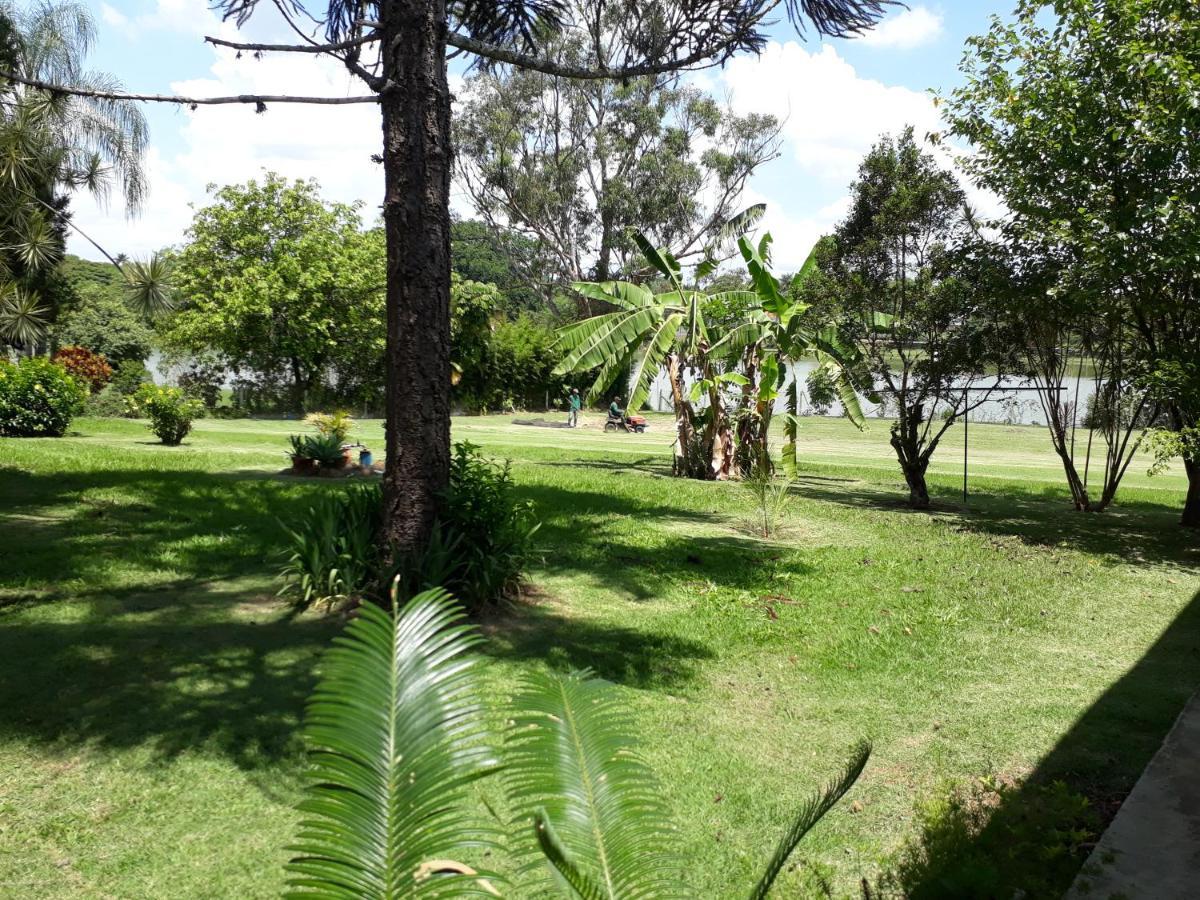 Casa Vista Lago Vitoria Regia Holambra Exterior photo